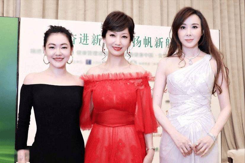 她是“台湾第一美女”，多次“插足”别人的婚姻，55岁依旧单身