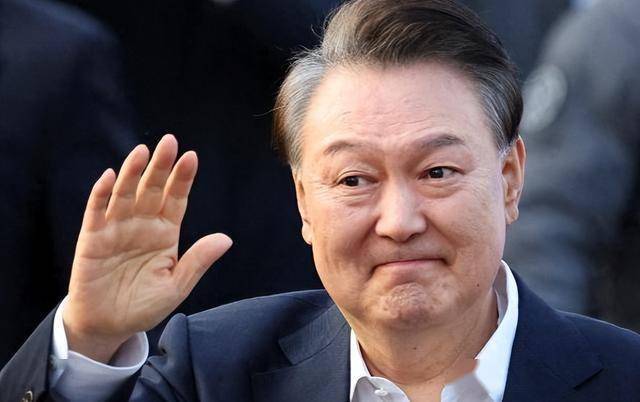 反转！李在明适配率暴跌，韩国迎来“抗华”热潮，惊现幕后操纵者