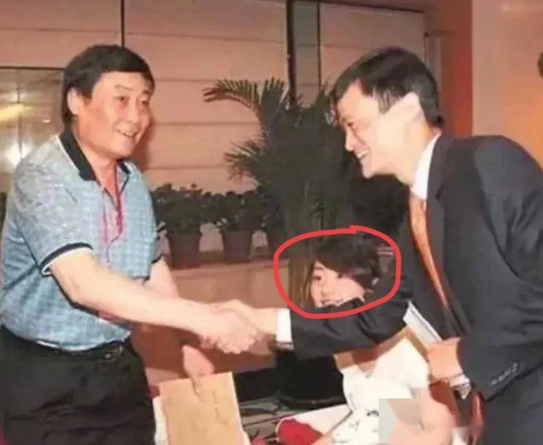 马云才是人间清醒啊！在10多年前就知晓宗老布的局了，看破不说破