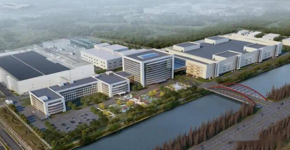 原创             美国分分钟让中国断网？全球仅13台根服务器，美国独占10台，中国却一台都没有，一旦爆发冲突，美国对服务器动手脚我国将面临怎样的危机？