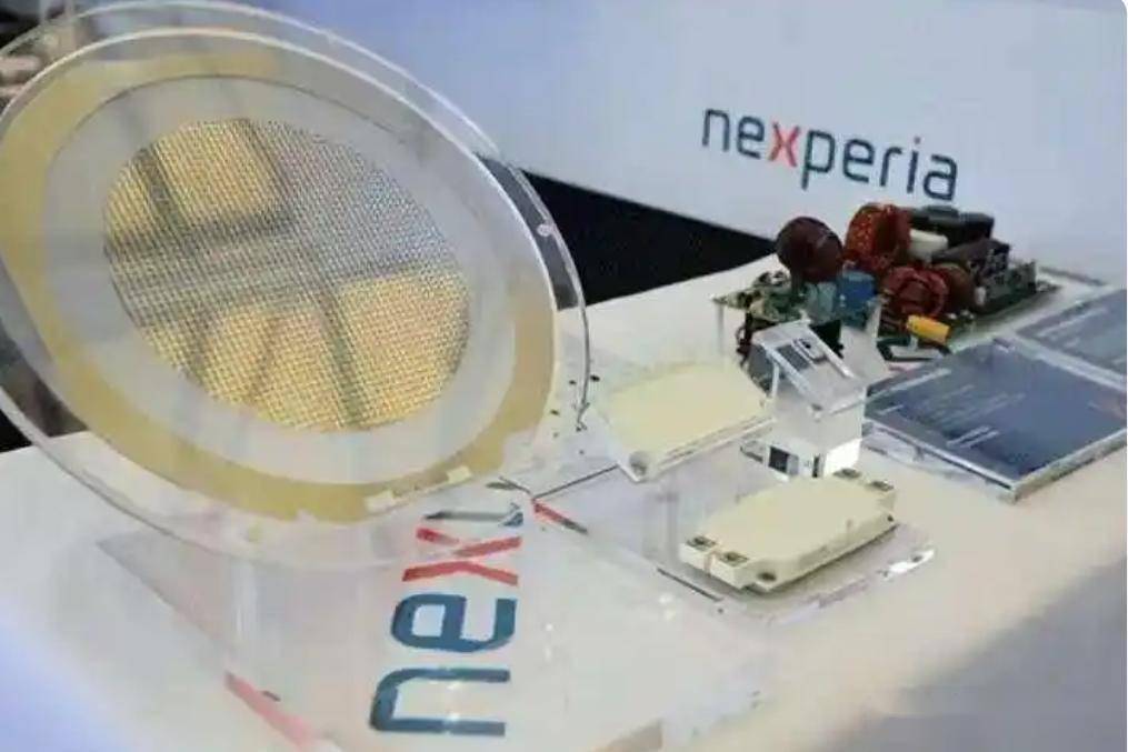 德国媒体报道:闻泰收购安世后,未押注荷兰,而是派专家拆解产线、迁产能回中国,却漏算闻泰早搭备用系统、换国内供应链