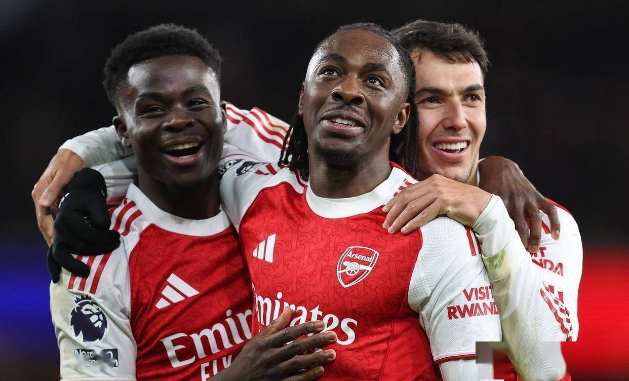 英超联赛免费高清直播+实时赛程+积分预测（2025赛季全覆盖）曼联0-1阿森纳6分领跑英超最新积分榜诞生：前8惊现4黑马