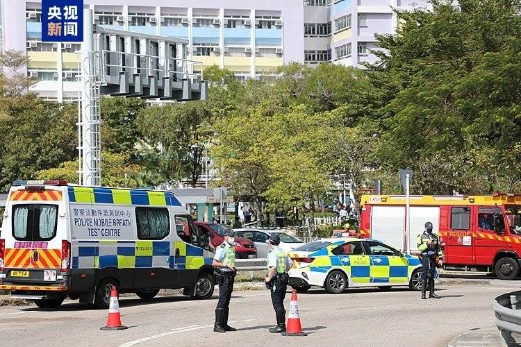 香港宏福苑起火大厦多处区域未达阻燃标准 多人被捕