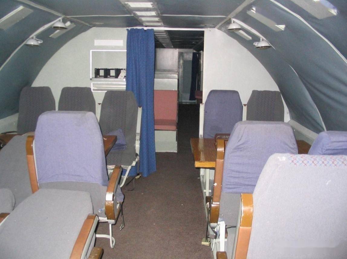 安-124-100与现代俄罗斯应急情况部的诞生