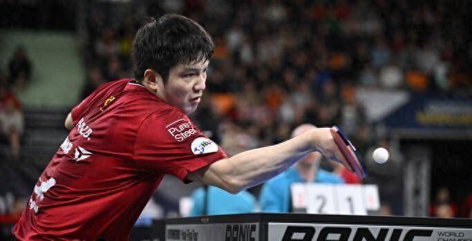 什么叫降维打击？樊振东德国杯狂飙一日四胜直接把德国小球队送上冠军宝座！欧洲篮球联赛中文网__赛程比分+球队资讯+盘口分析