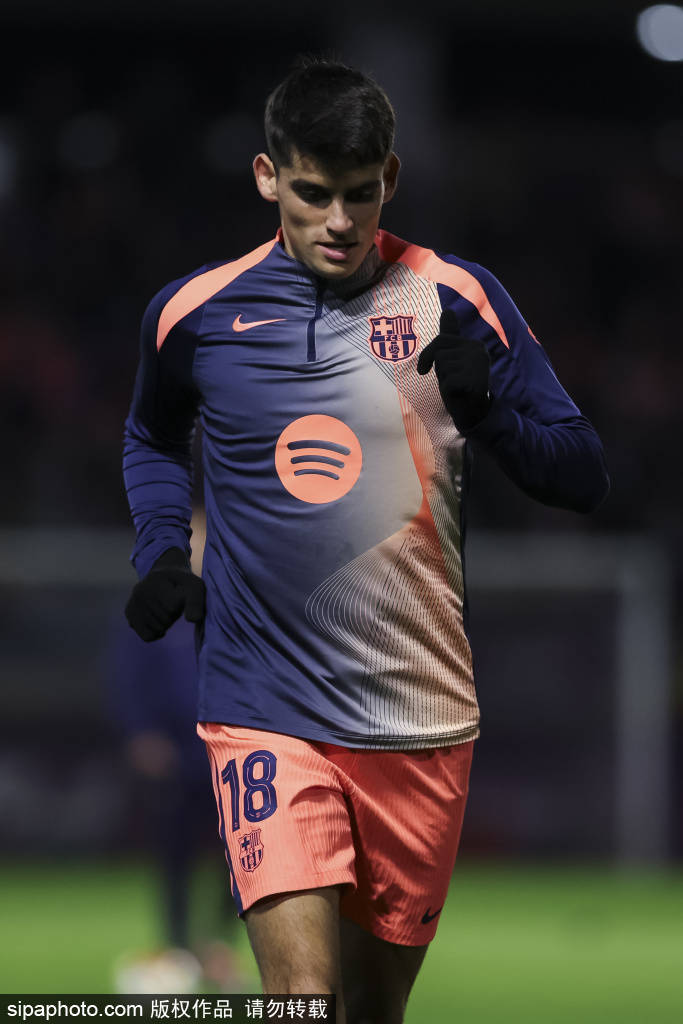 德容在巴萨打出了最佳决赛西班牙足球甲级联