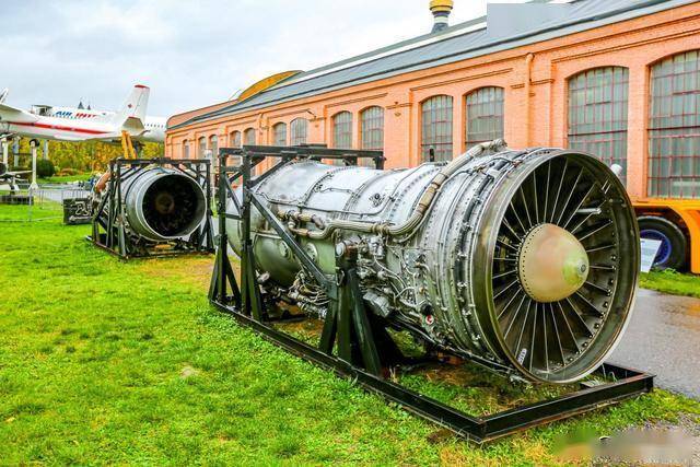 保存在施派尔（Speyer）的苏联航空发动机