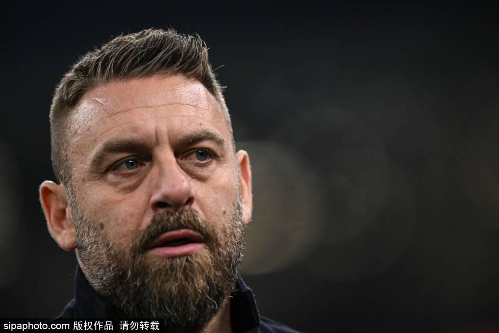 科斯塔库塔直言：巴尔泰萨吉应主动争球教练