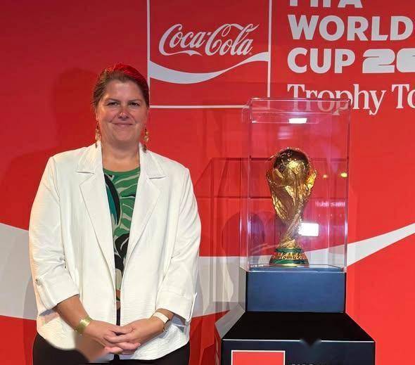 世界杯奖杯巡展20周年科特迪瓦狂欢预示2026新纪元世界杯直播在线观看——高清足球直播平台推荐