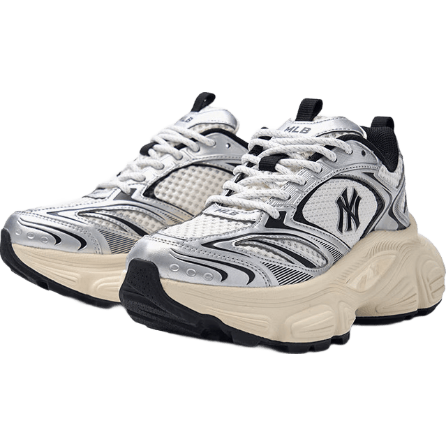 情侣必备！MLB与OnitsukaTiger老爹鞋大比拼谁才是时尚舒适的王者？(图1)
