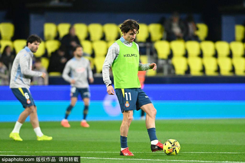 西班牙足球甲级联赛比利亚雷亚尔 - 瓦伦西亚：西甲激战一触即发