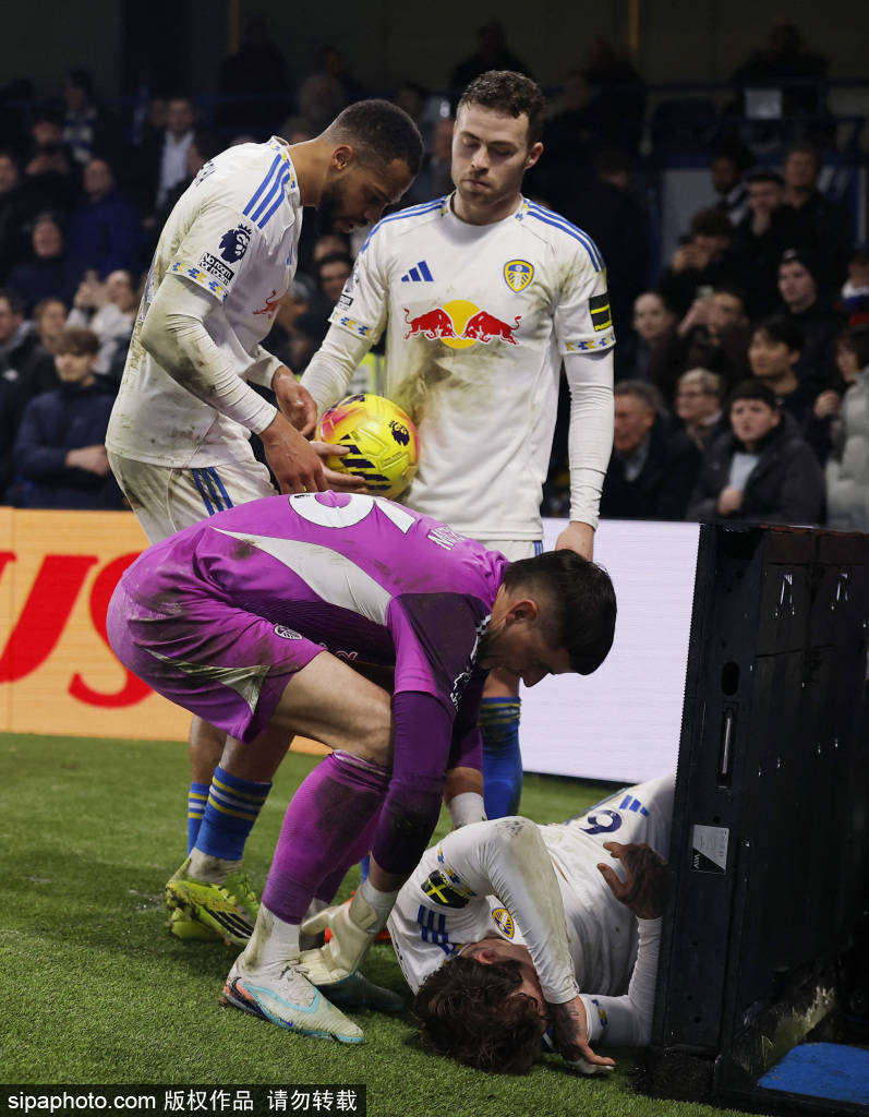 英超联赛免费高清直播+实时赛程+积分预测（2025赛季全覆盖）切尔西警报：帕尔默在世界杯后“崩溃”赛程杀死天赋还是商业逻辑作祟？