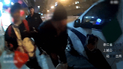 76岁黑龙江老人因为思念孙女，独自跨越2200公里来杭州：“孙女过年没回家，我想她”