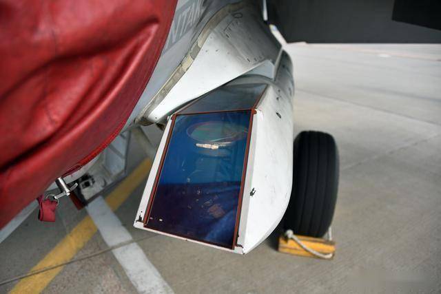 从弃子到全能王：麦道F/A-18“大黄蜂”的逆袭之路