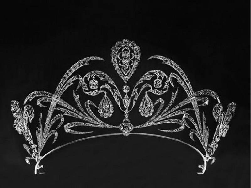 五一的婚礼你也许需要一顶王冠巴黎尚美王冠欣赏