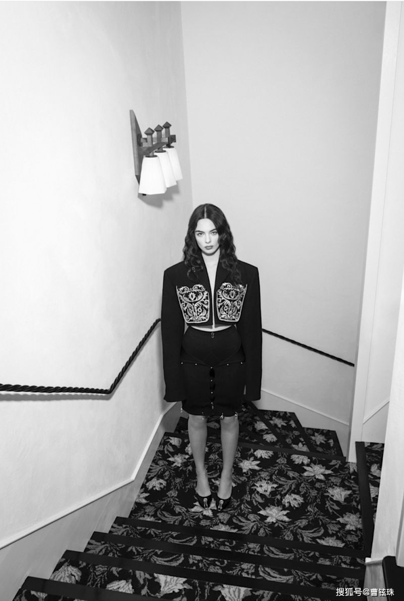 意大利超模蒂瓦·卡塞尔,巴黎时尚杂志专访摄影