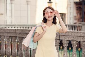 “裸条贷”八年后、人人信再被点名 创始人刚退