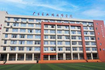 自闭症学生报到当天遭劝退 广东省机械学院：怕影响其他学生