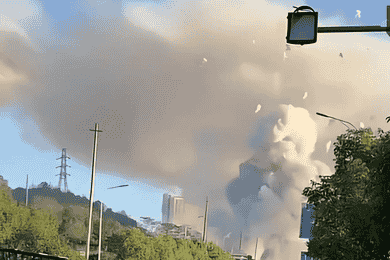 举报公职人员后喝农药烟花爆竹店主已去世：中毒