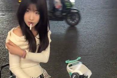 辉县一村委会欠款78万余元 村支书串通他