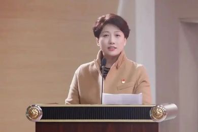 法院副院长办案期间与原告同行同吃同拜佛？启动