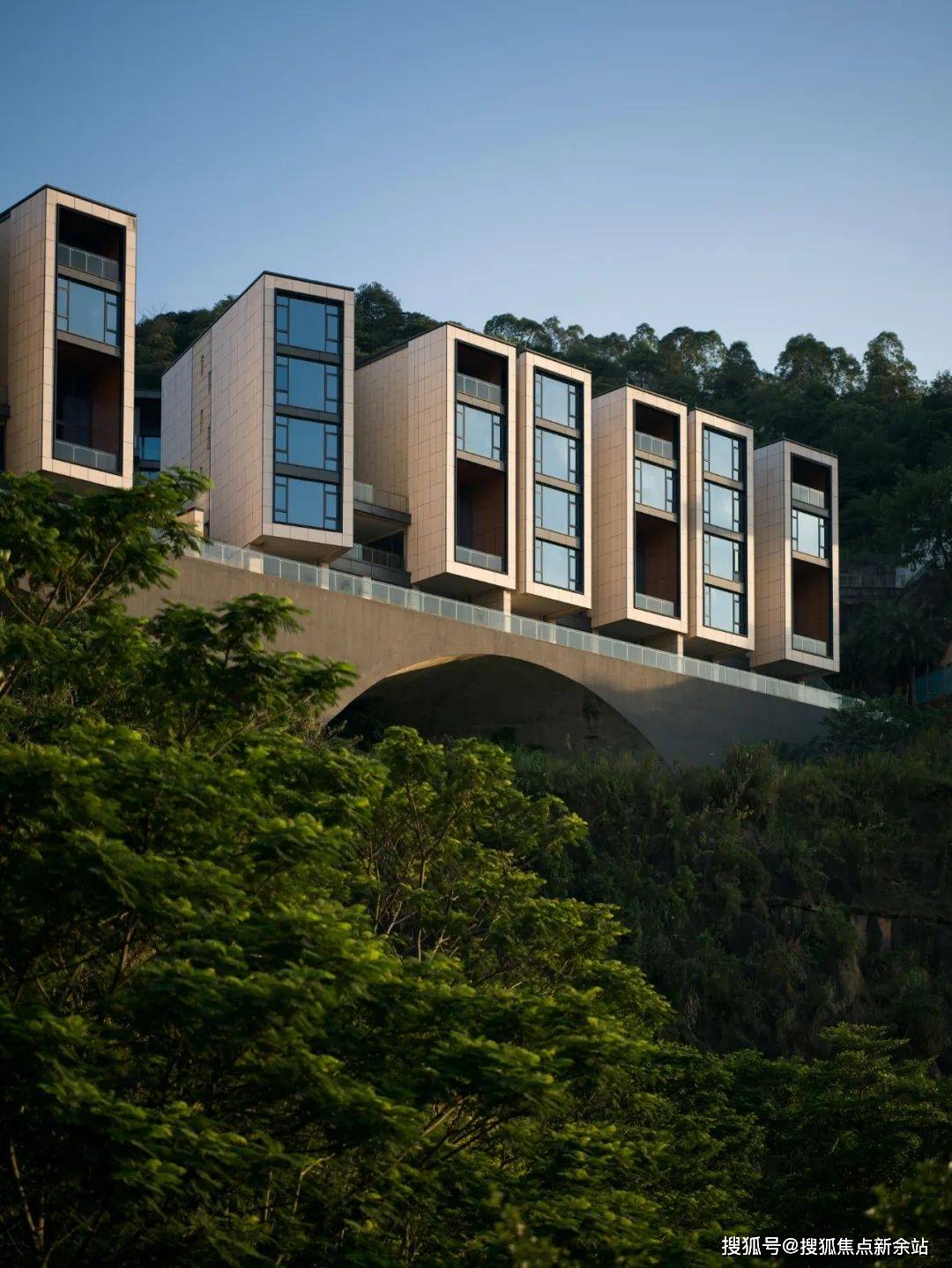 新天半山墅售楼处_24小时电话|广州新天半山墅首页网站_售楼处|楼盘