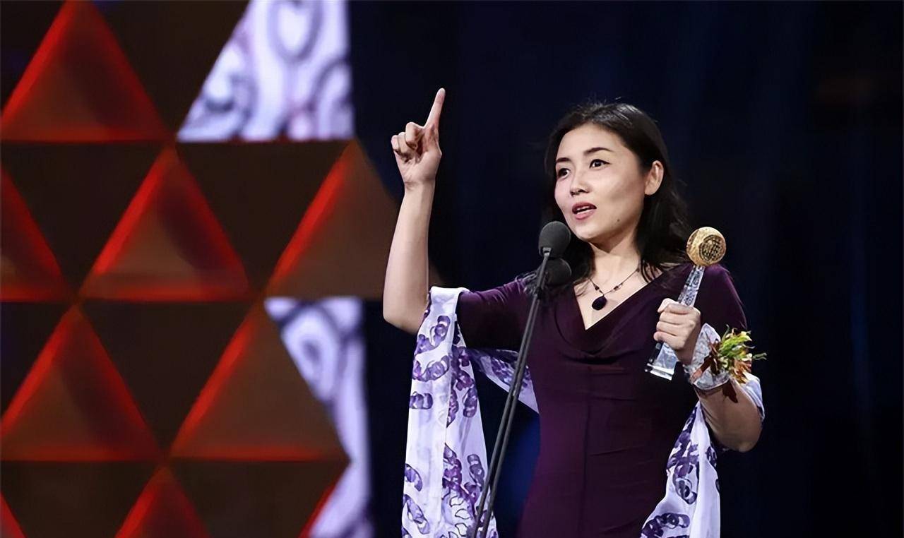 颜宁和李一诺:清华史上最牛闺蜜,一个4年生三娃,一个40岁不婚_女性