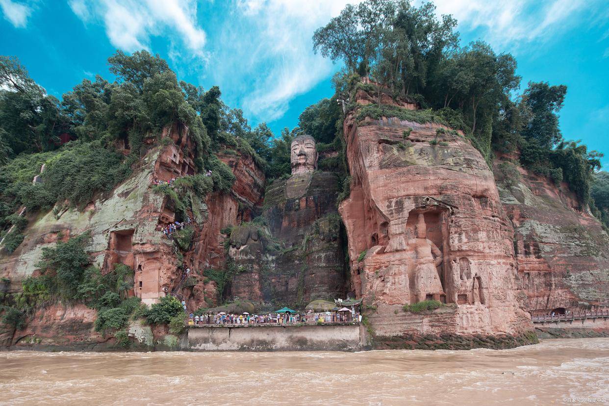 杭州到乐山大佛自助三天旅游路线,乐山大佛旅行团3日游花销