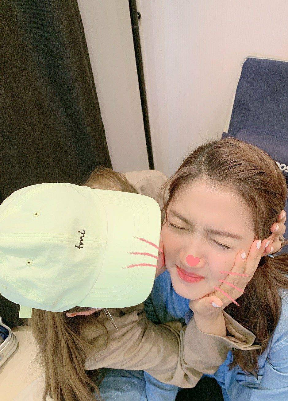 同行人员被指是男友鹿晗_社交_网友_小黑