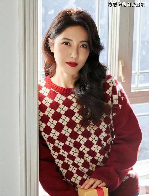 中戏绝代美女!窒息级魅力!