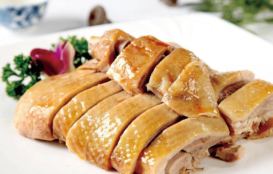 首先要给大家介绍的当然是南京的盐水鸭啦!