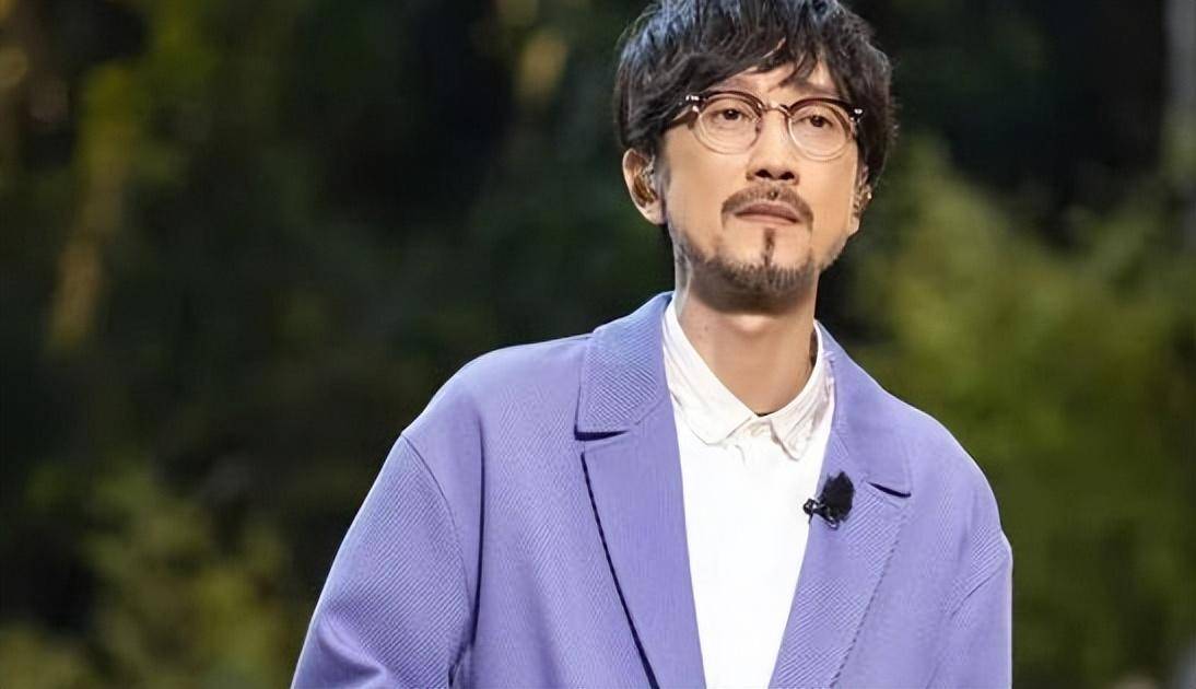 《爱情公寓》中,关谷神奇这个角色,他生动地演绎出一个分分钟切腹自尽