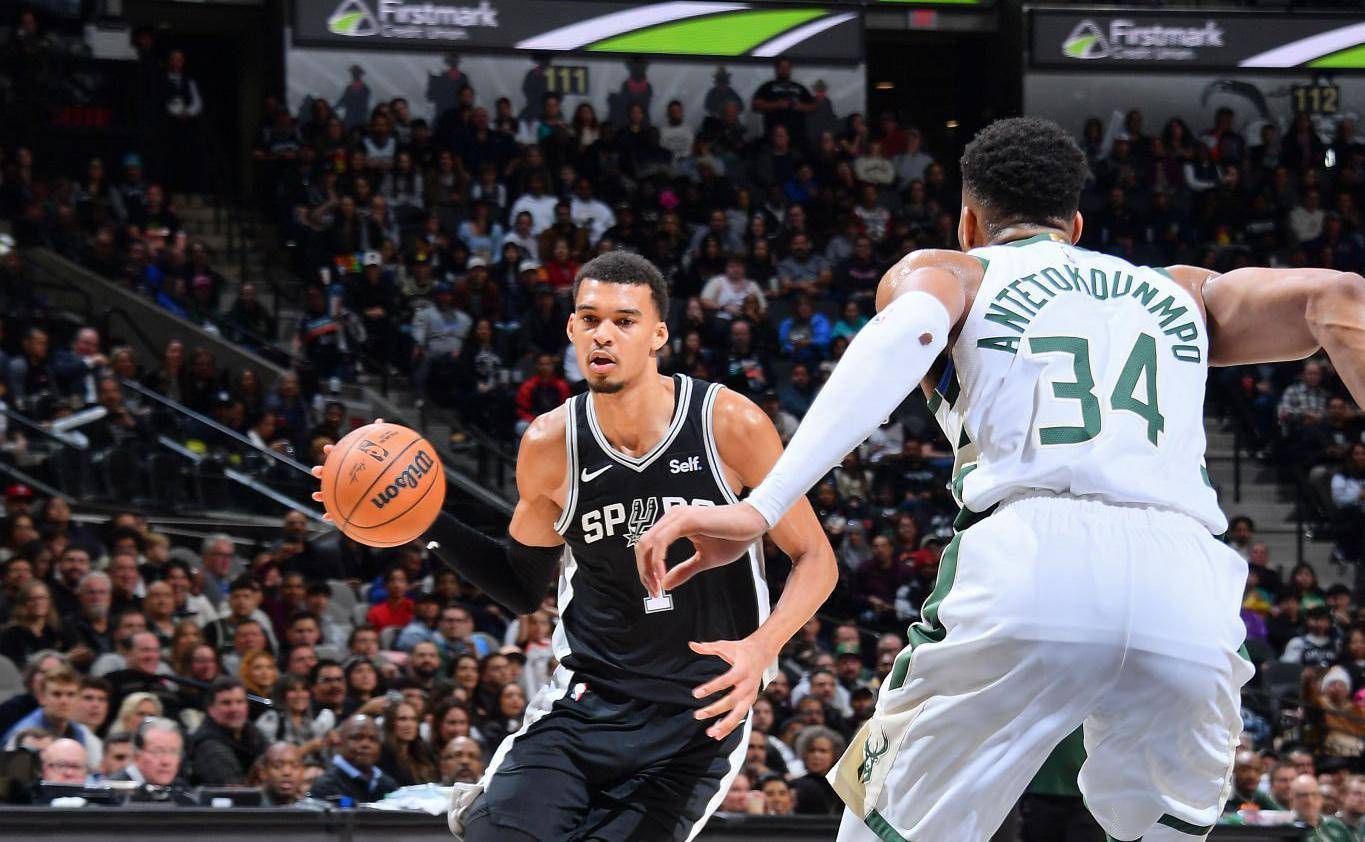 利拉德送10助攻_比赛_亚马_马刺队