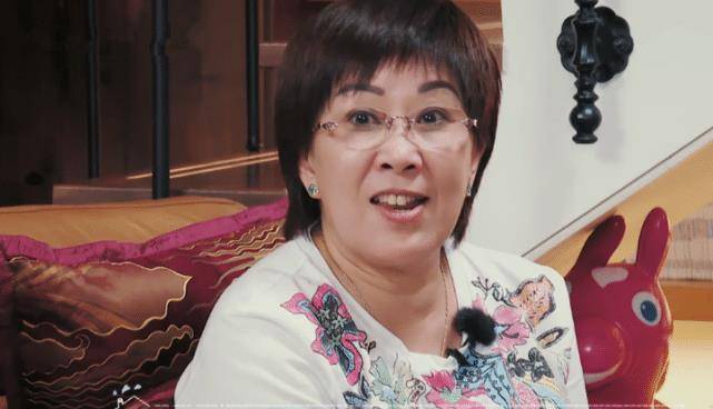 林志颖的妈妈罕见地出现在节目当中,网上对于林志颖妈妈的评价,似乎也