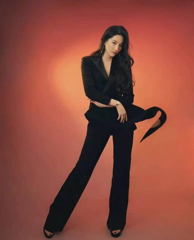 刘亦菲高调出席活动!