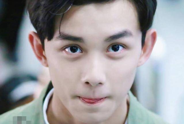 32岁辛芷蕾与吴磊演夫妻?我天,磊磊只有19岁啊!_剧中_年龄_差距