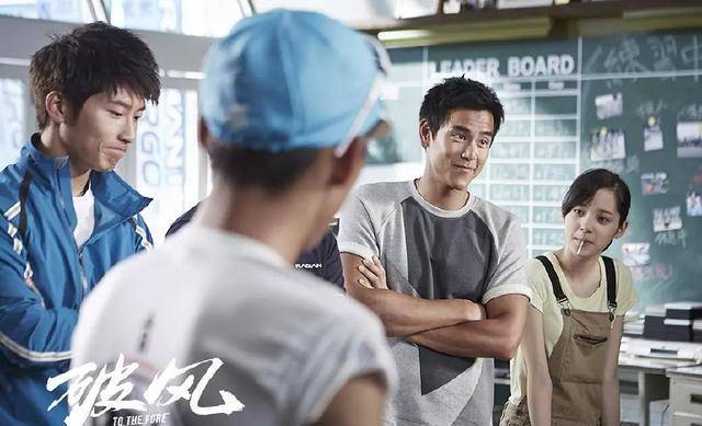 她是林青霞,朱茵等影坛前辈们最为看好的明日之星;在同一年的运动电影