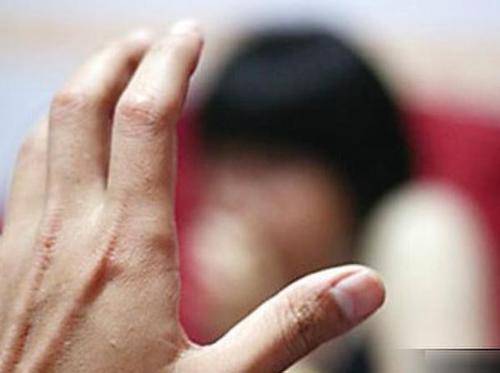 6人奸淫不满14岁幼女被判刑_未成年人_社会_判决