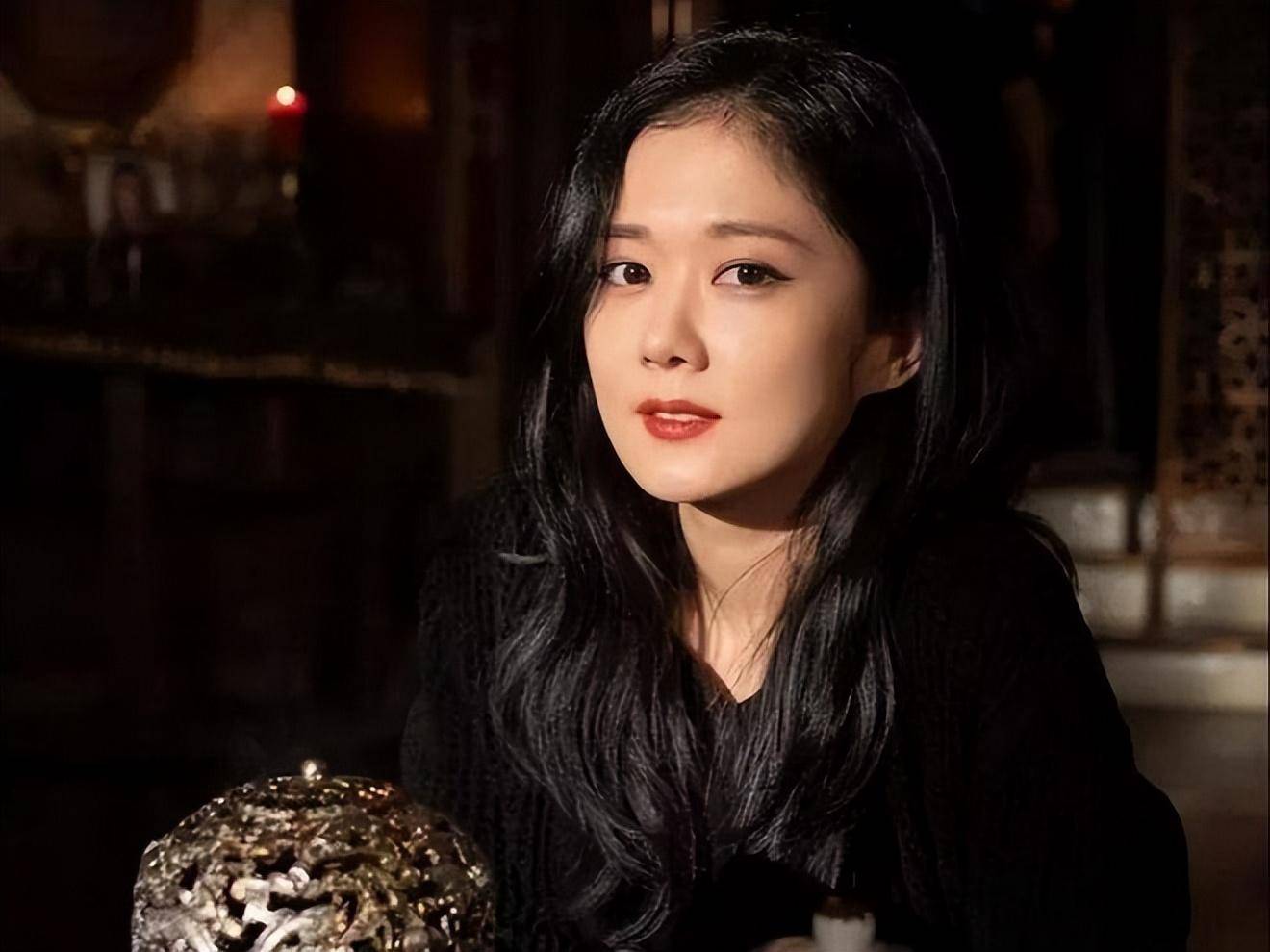 失去了粉丝支持的张娜拉,再也不能在中国"圈钱",不得不回国发展,但