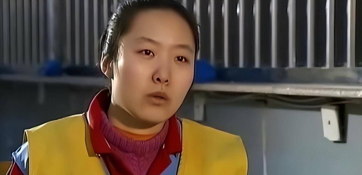 女犯人执行死刑真实影像,面无表情等待死亡,记者一句话让她破防_郭爽