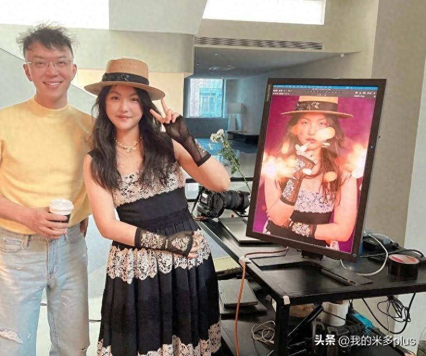 李湘陪女儿拍杂志,14岁王诗龄淡妆出镜像女明星,颜值赶超妈妈
