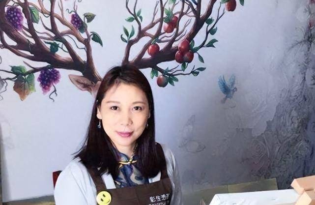2000年,第一批00后诞生的那一年,上演了这样一部电视剧《红蜘蛛》.
