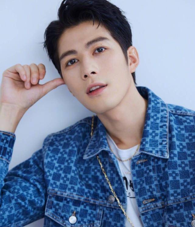 陈学冬发文:满腔热情终将是错付了,获得回复我很喜欢希望你也是_杨幂