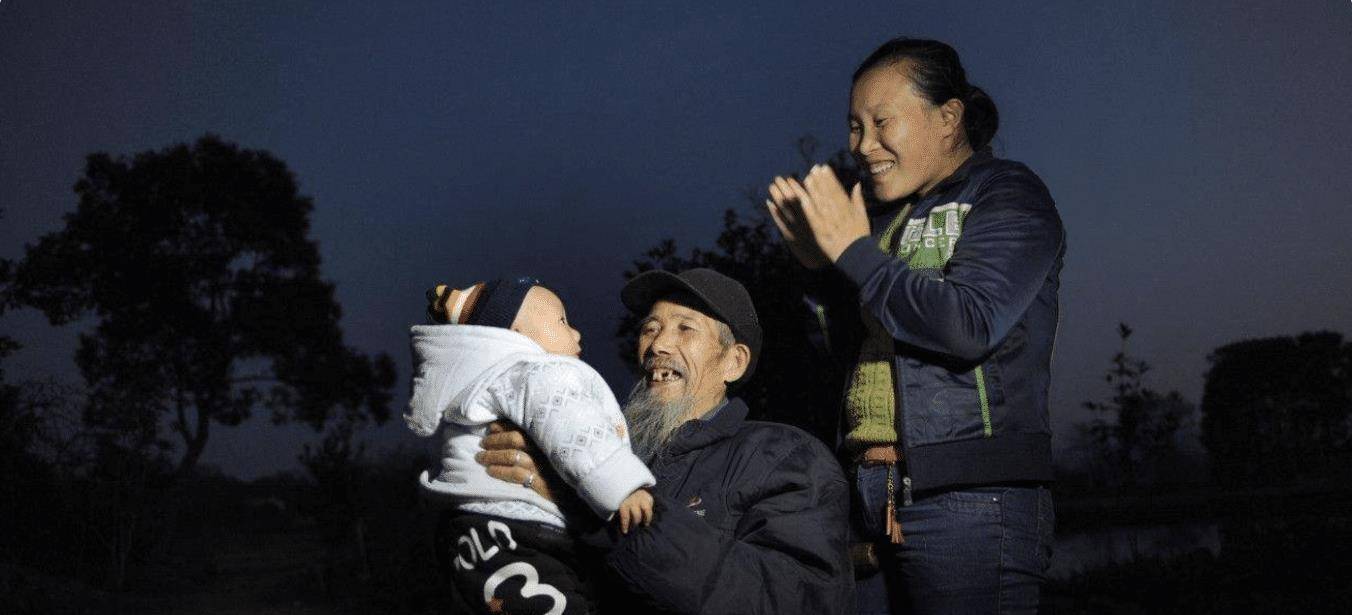 的,可当她将这个好消息告诉丈夫时,文长林却劝说张凤把这个孩子引流掉