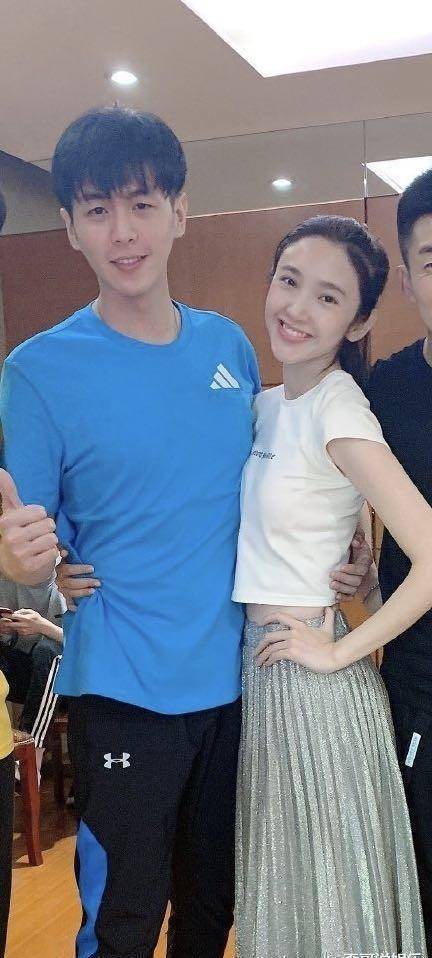 唐艺昕现身养生馆,腰部厚实缺乏自信,谨慎又低调_时候_印象_身材