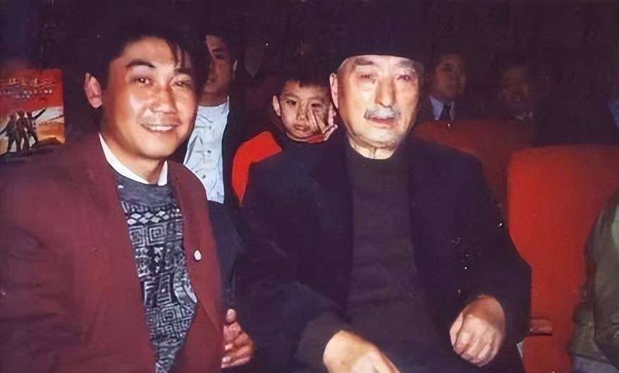 陈强:凭反派走红,和妻子结婚62年,儿子陈佩斯是他的骄傲_黄世仁_演出