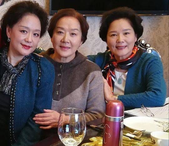 "老戏骨"廖学秋:童年凄凉,25岁遭渣男背叛,如今单身40年_丈夫_母亲