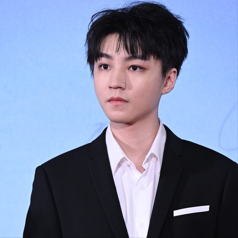 王俊凯惹争议,迪丽热巴刘亦菲代言遭抵制_发声_行为_明星