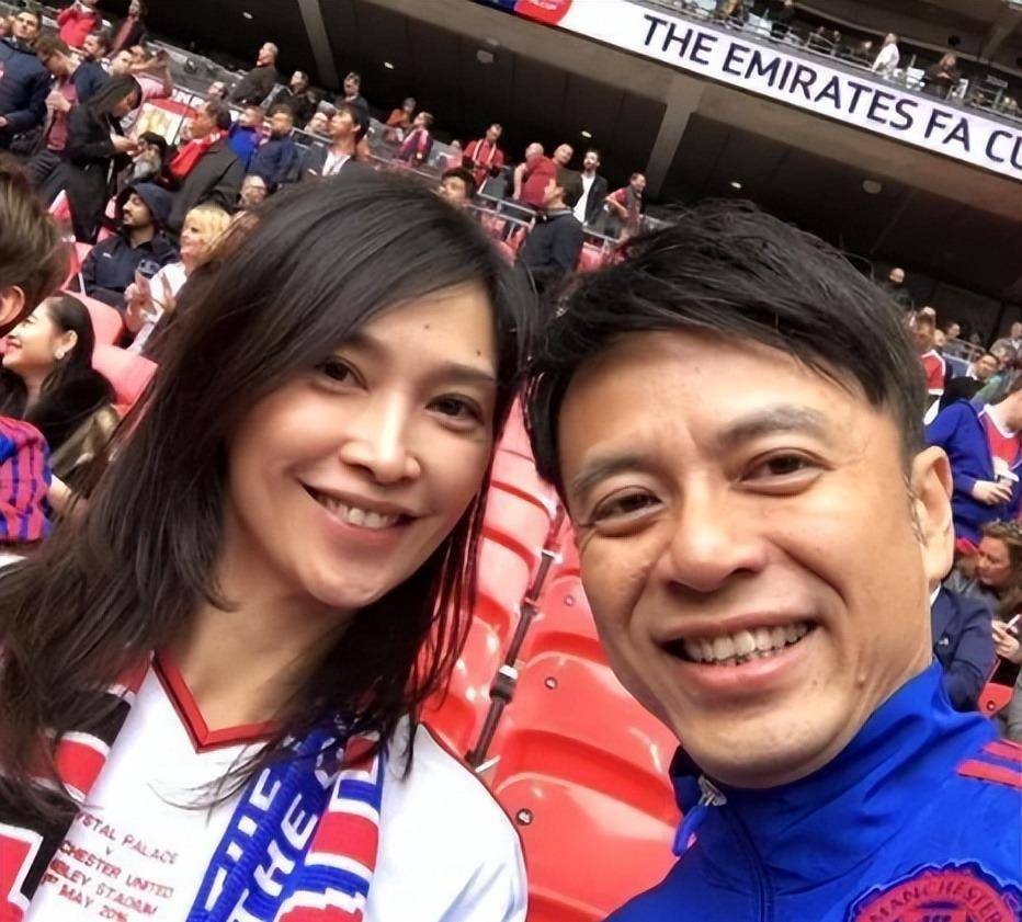 香港小姐卢淑仪,最好的年纪遇到李克勤,幸福甜蜜的日子天天有_谭咏麟