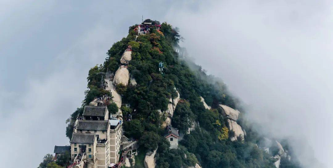 華山 圖源:攝圖網即日起至1月31日期間,黃河壺口瀑布旅遊區(陝西側)